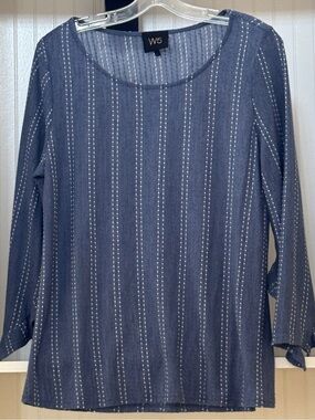 W5 Blue Stripe Bell Sleeve Top Size Large